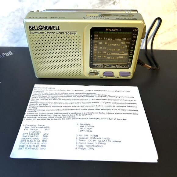 Bell & Howell Portable FM/MW/SW 9 Band World Receiver Radio - Picture 10 of 10